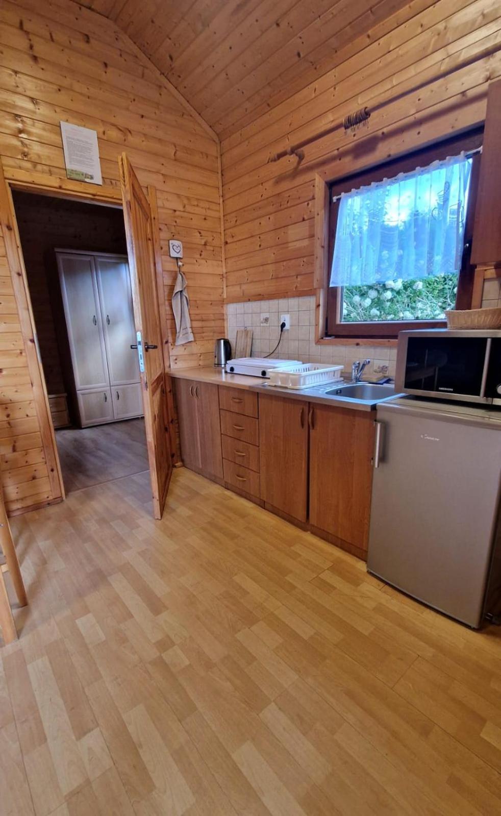Domki Letniskowe Lawenda Русіново Номер фото